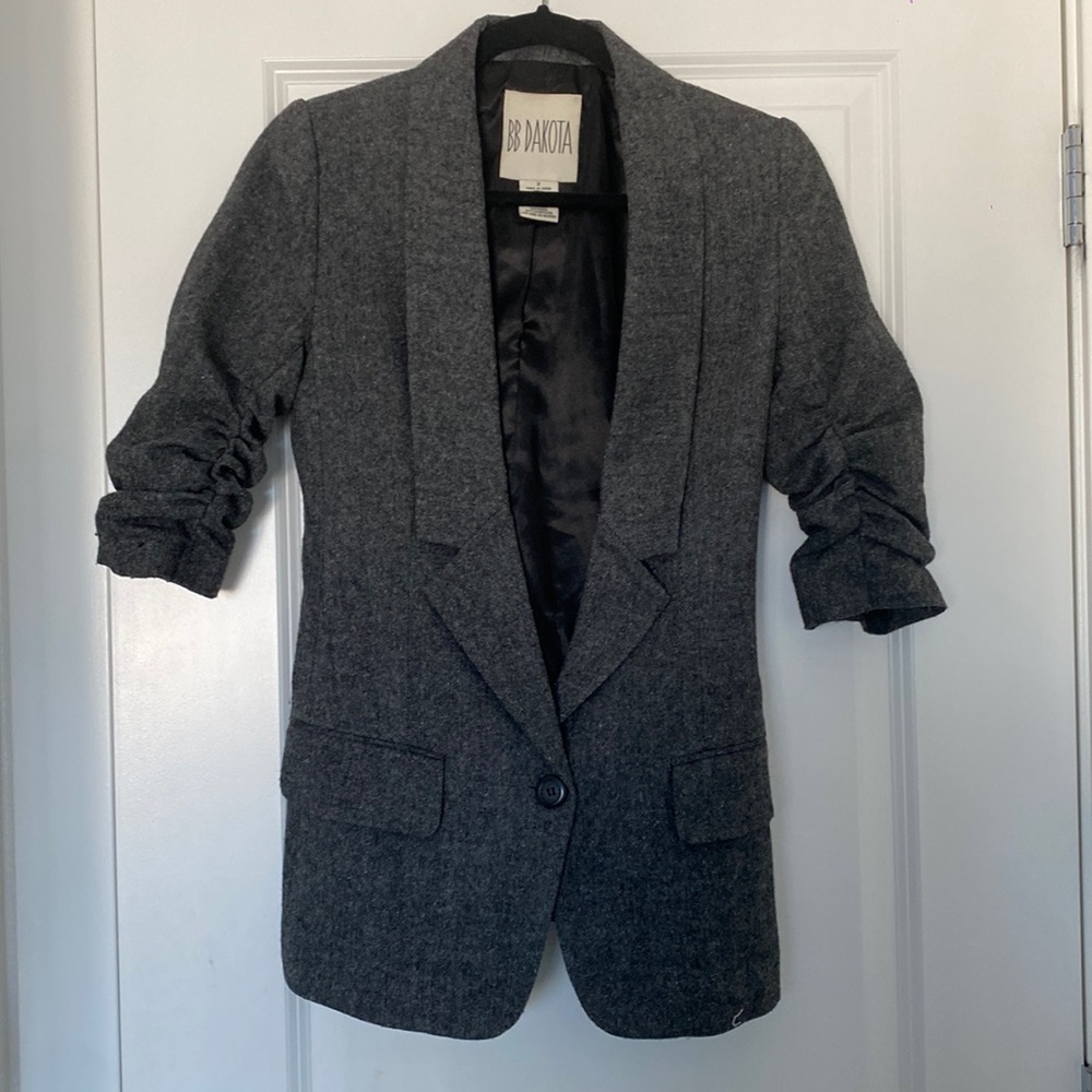 Dark gray menswear-inspired blazer